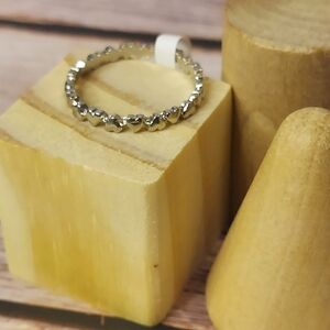 Elegant Silver Colored Heart Ring